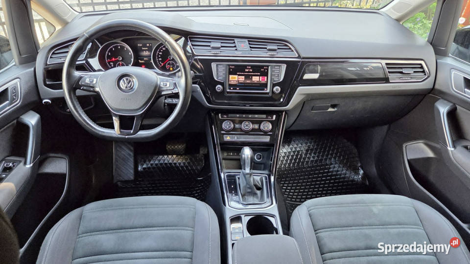 Volkswagen Touran 18 TSI 180 DSG Highline Touran