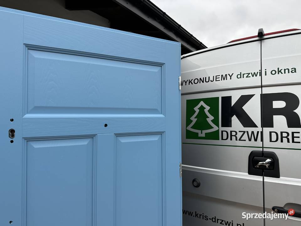 Drzwi drewniane wewnątrzklatkowe RĘKI błękitne