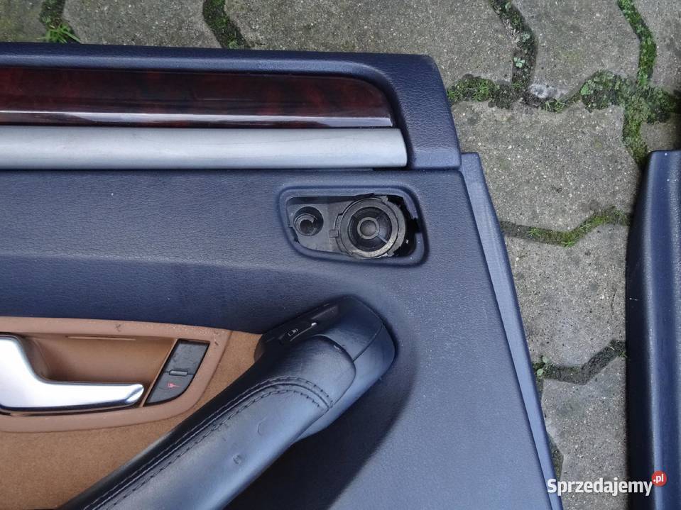 AUDI A8 D3 0305 TAPICERKA BOCZKI DRZWI Przemęt