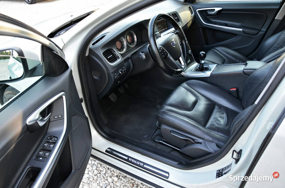 Volvo V60 20 D3 163 Opłacony Skóra Navi Auto I Ostrów Mazowiecka