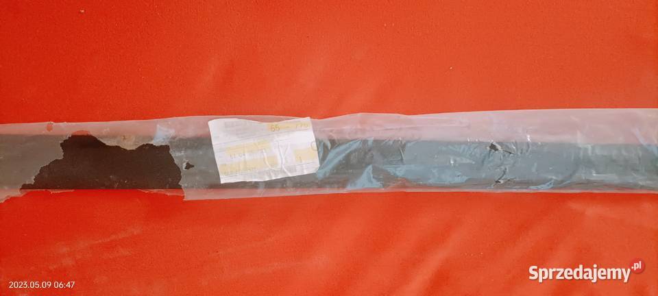 NOWA SKODA YETI LISTWA DRZWI PRZÓD PRAWA