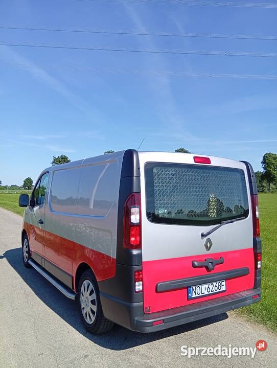 Renault Trafic 2015r bezwypadkowy oryginał z Samochody dostawcze Dobre Miasto