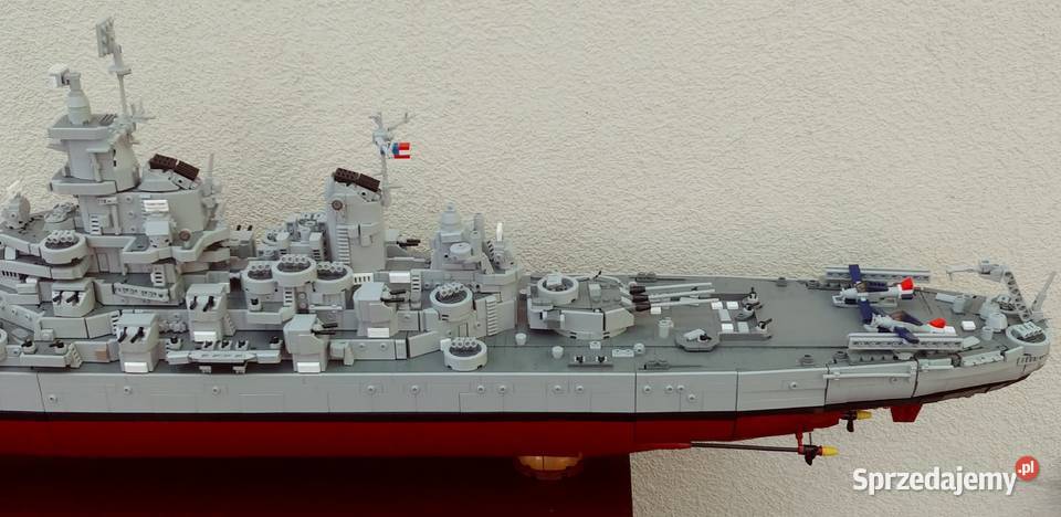 Pancernik Iowa z klocków lego skala 1200 Gigant Milanówek