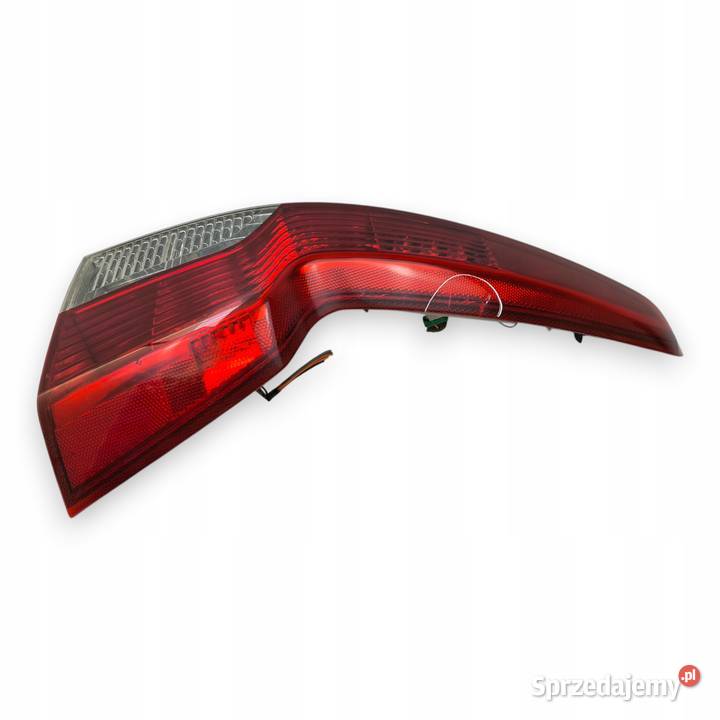 LAMPA PRAWA Volvo V50 I LIFT 20072012 tylna osobowe Lampy tylne sprzedam