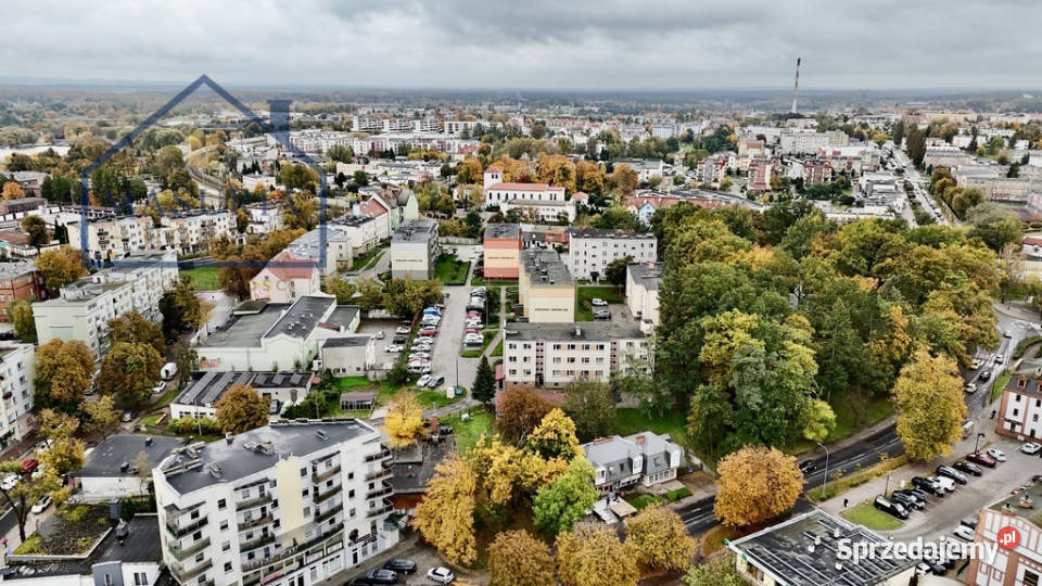Dom w zabudowie szeregowej z lokalem usługowym Iława