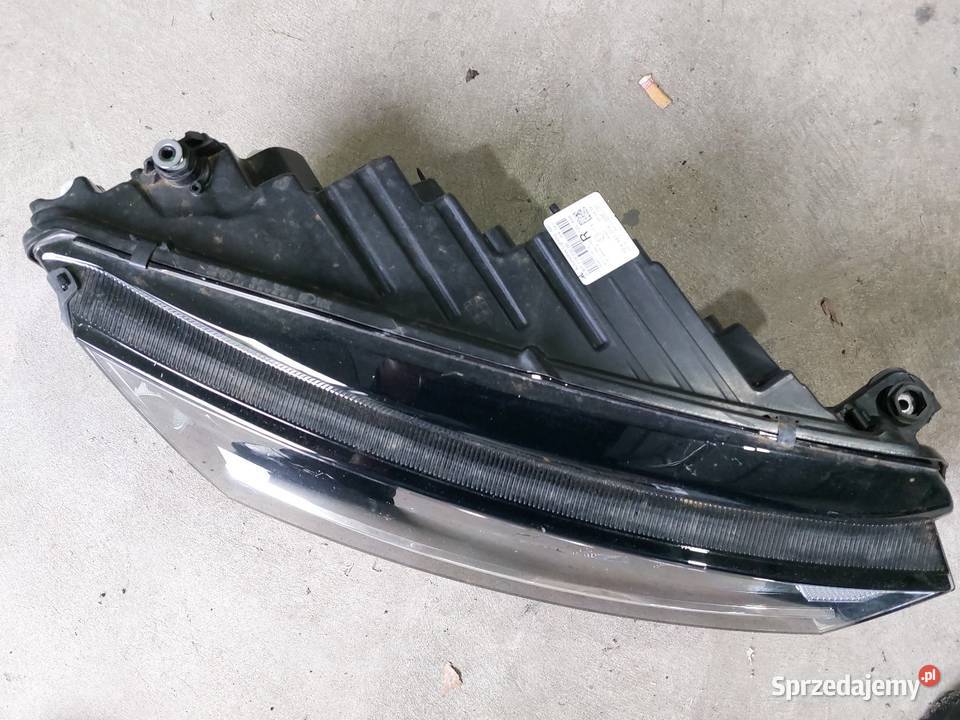 LAMPA PRAWA PRZOD SKODA OCTAVIA IV 4 FULL LED 20 sprzedam