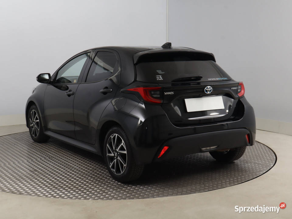 Toyota Yaris 15 VVTi Hybrid Yaris