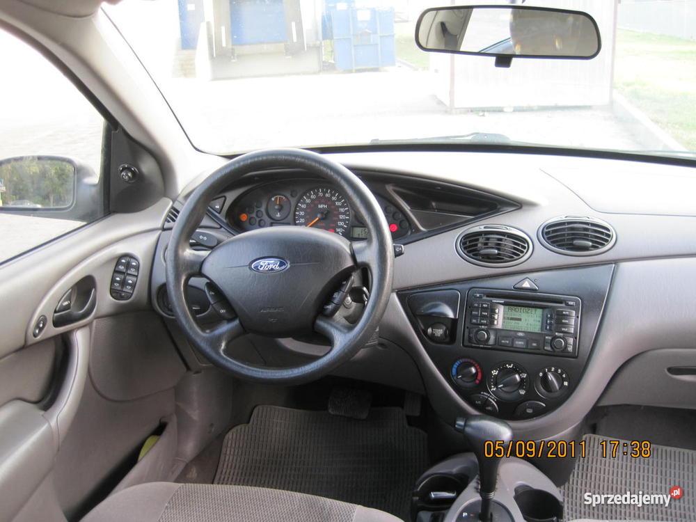 FORD FOCUS SEDAN USA LPG Warszawa