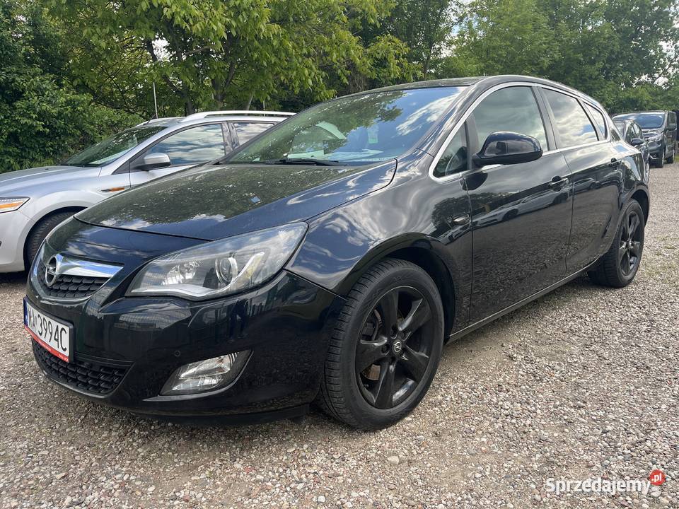 Opel Astra J COSMOAUTOMAT 16T180 NAWIGACJASmart światła przeciwmgielne