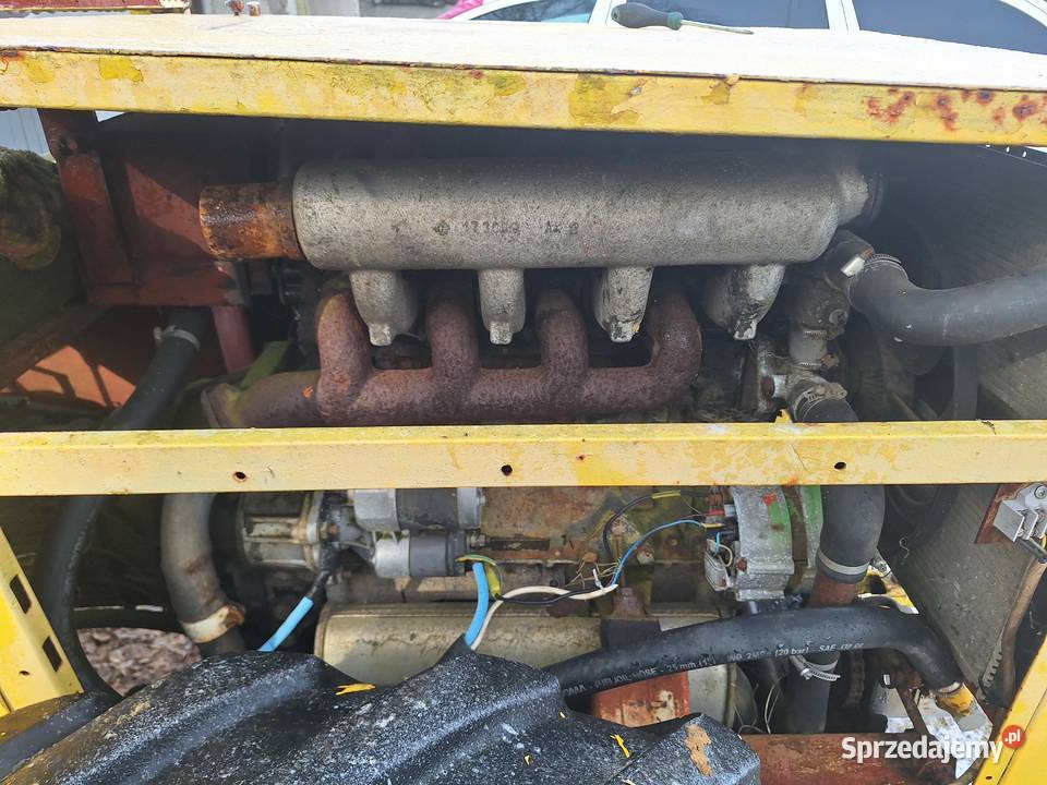 Ładowarka spych udźwig 800 silnik 24 diesel