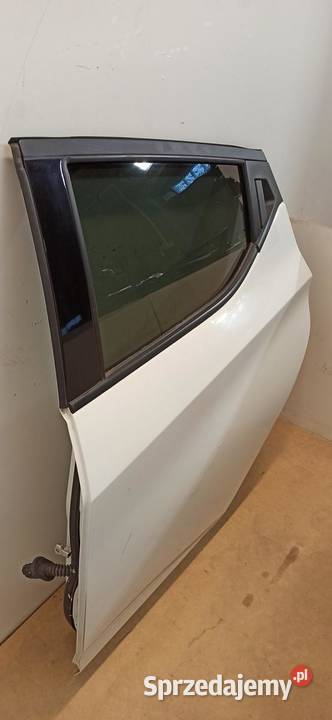 NISSAN MICRA K14 DRZWI LEWY TYŁ ZY2