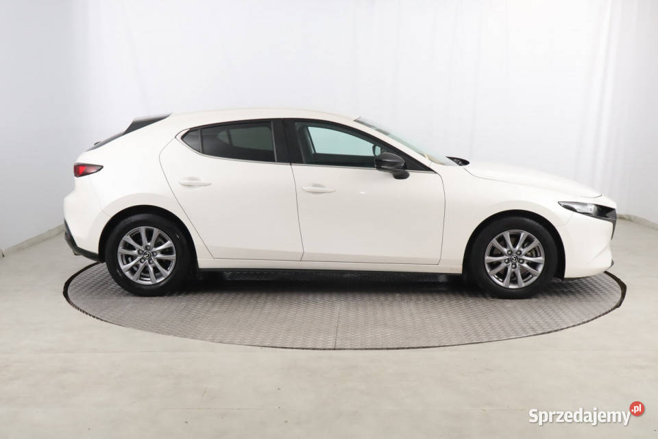 Mazda 3 20 SkyactivG radio 3 Zabrze