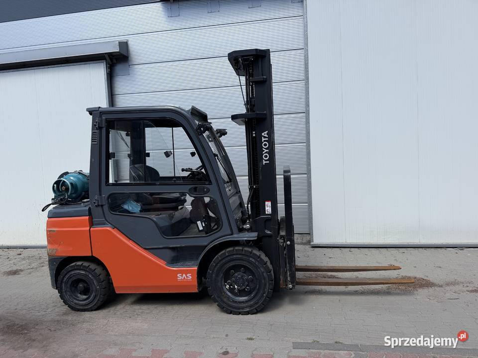 Toyota z Polskiego salonu FULL 55m TRIPLEX stan Wózki widłowe łódzkie Łask sprzedam