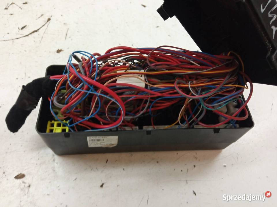 SKRZYNKA BEZPIECZNIKÓW 670030497 30 B 410