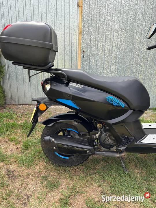 Skuter Peugeot Street Zone 2022 2t 50cm3