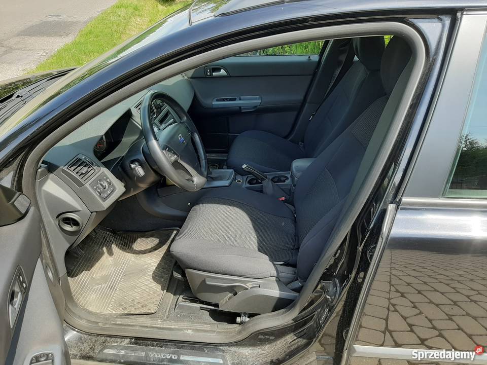 Volvo V50 16d kombi bezwypadkowy czarny metalik Piaseczno sprzedam