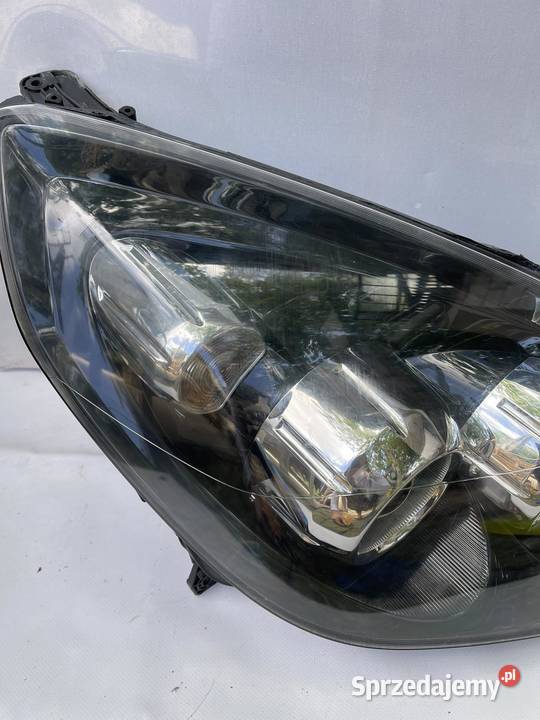 OPEL VECTRA C LIFT PRAWA LAMPA PRZÓD CZARNA Motoryzacja Ostroróg