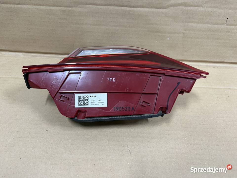 LAMPA PRAWA TYŁ W KLAPĘ HYUNDAI I30 III NLINE Drezdenko