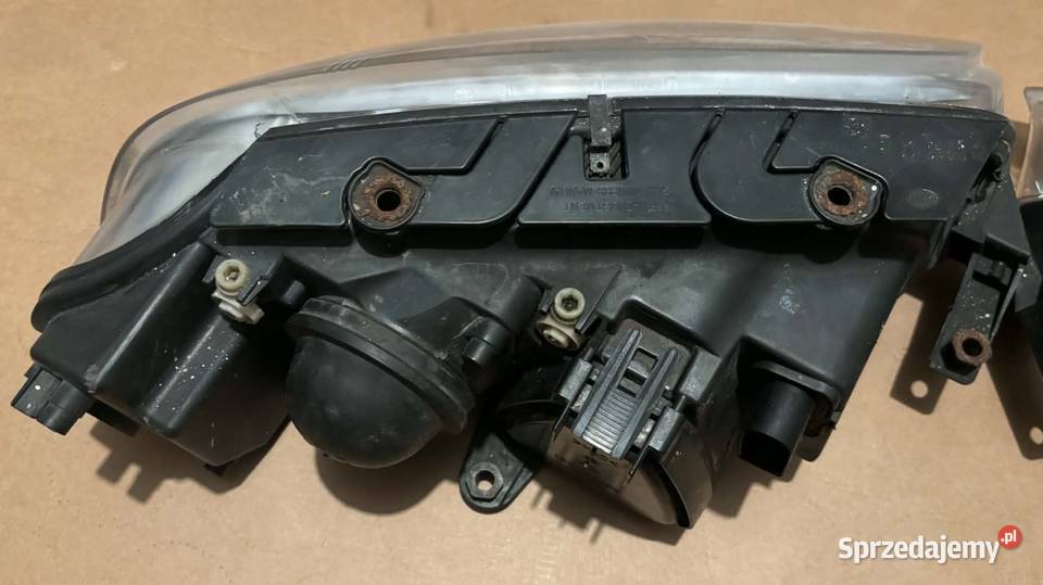 Lampy przod passat b5 lift Bystre