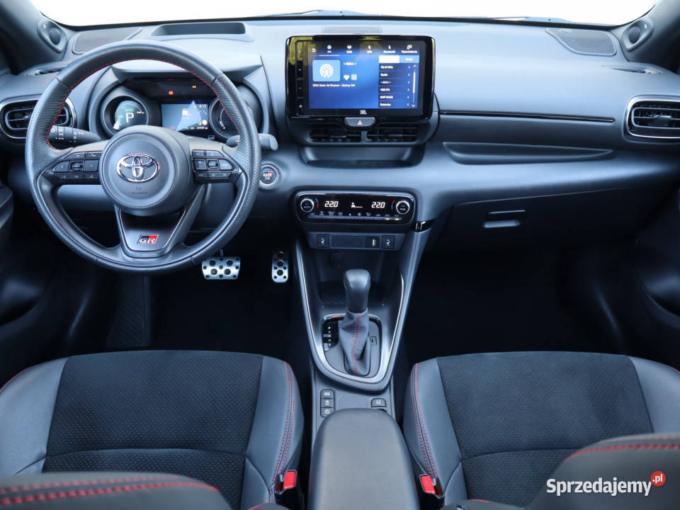 Toyota Yaris 15 VVTi Hybrid Katowice