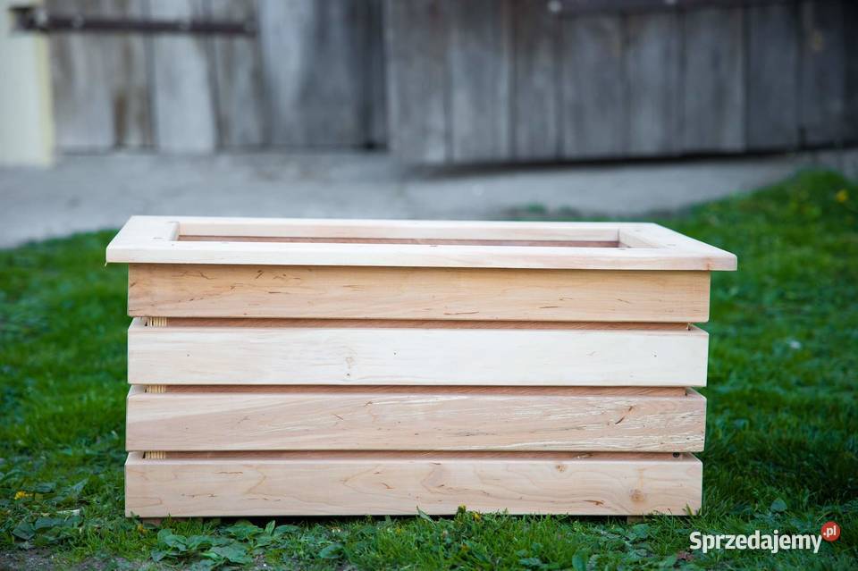 Donice ogrodowe drewniane inny kolor Świderki sprzedam