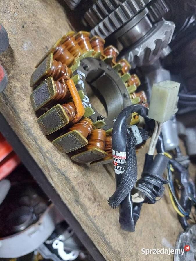 Yamaha FZ6 Fazer S1 iskrownik stojan alternator