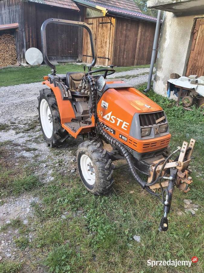 Traktorek 4x4 Kubota Aste A19 Hinomoto CX19 pług Blizne sprzedam
