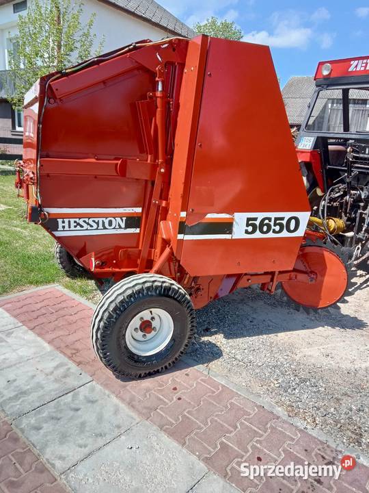 Prasa rolującą FIATAGRI Hesston 5650 John Deere świętokrzyskie Piórków