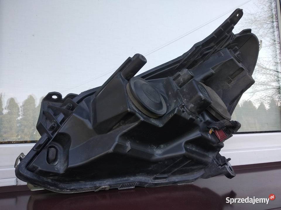 Opel Astra H lampy przednie reflektory prawy Sieradz