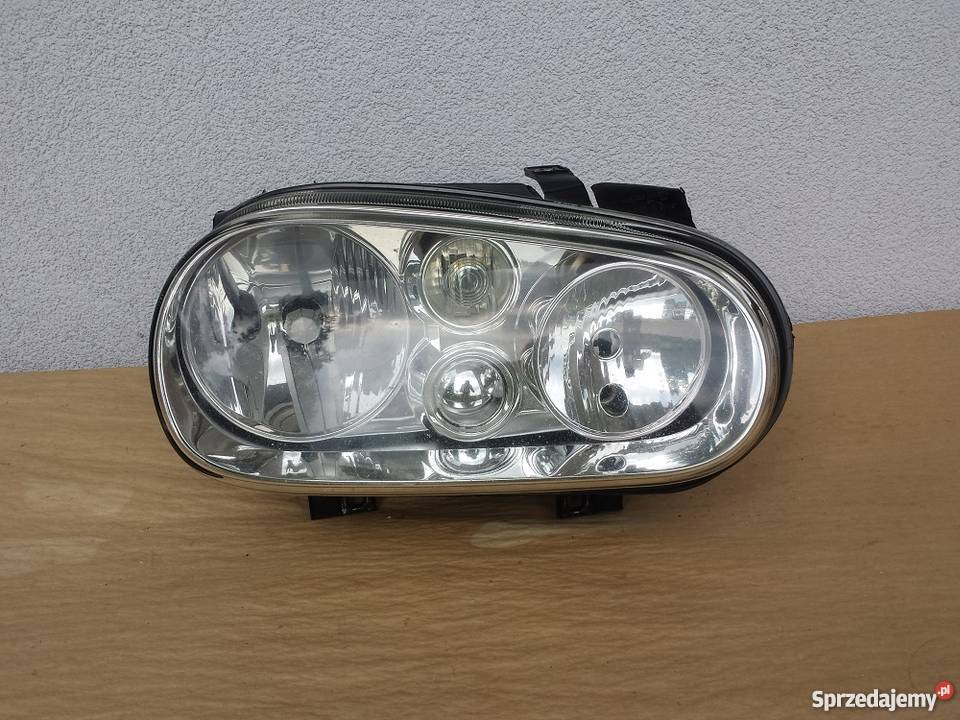 Lampa reflektor przód przednia prawa VW Golf 4 IV Radom