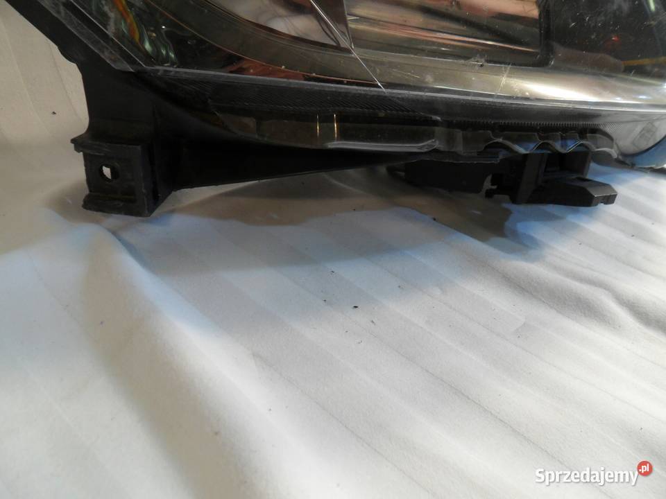 Xenon reflektor prawy TOYOTA AURIS 2008 2009 Nowy Tomyśl sprzedam