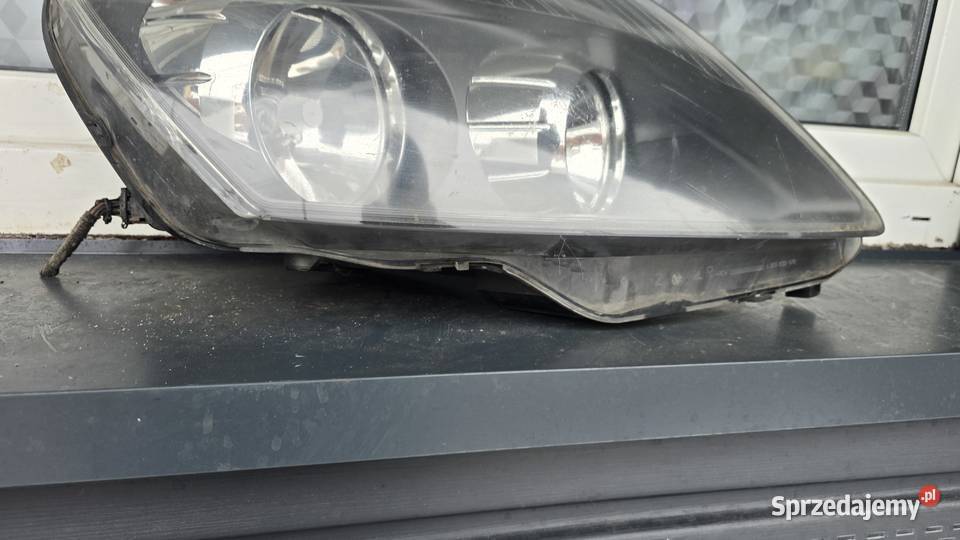 Lampa prawy przód do opla zafiry B 2006 Sosnowiec