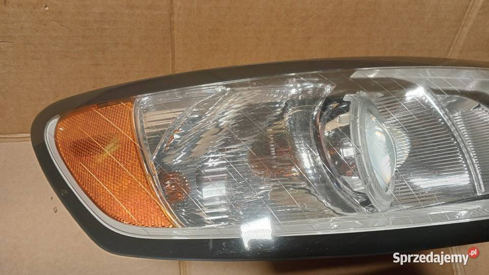 VOLVO S40 V50 II FL LAMPA PRZÓD PRAWA EU