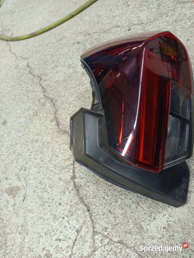 Lampa tył prawy corsa f orginalna Rzeszów sprzedam