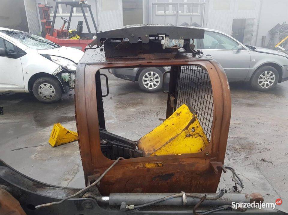 KABINA HOLLAND L218 2015 osobowe Lipno