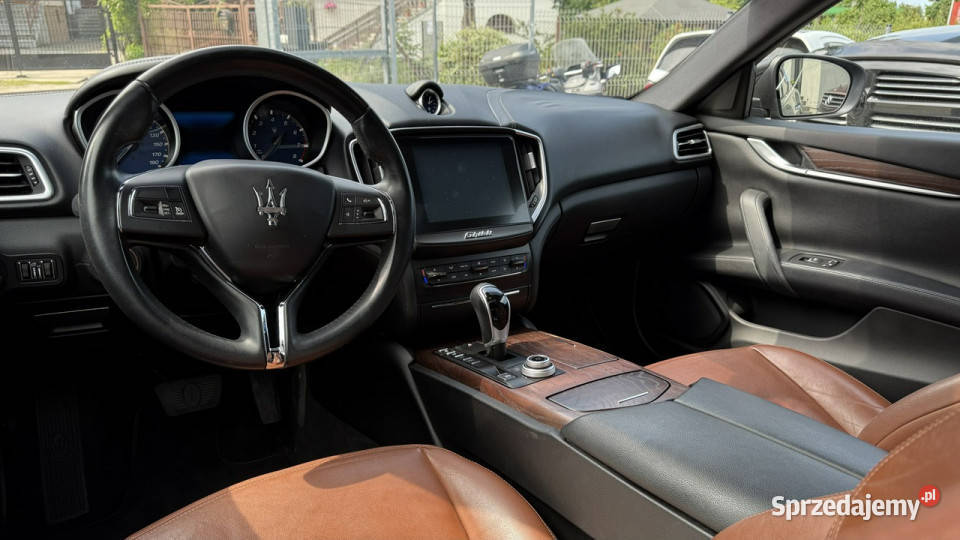 Maserati Ghibli 30 410 SQ4 Kamera Cofania Bi gniazdo SD Maserati Gdynia sprzedam