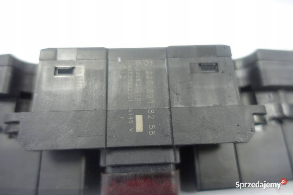 Mercedes W220 PRZEŁĄCZNIK ŚWIATEŁ AWARYJNYCH Rudka