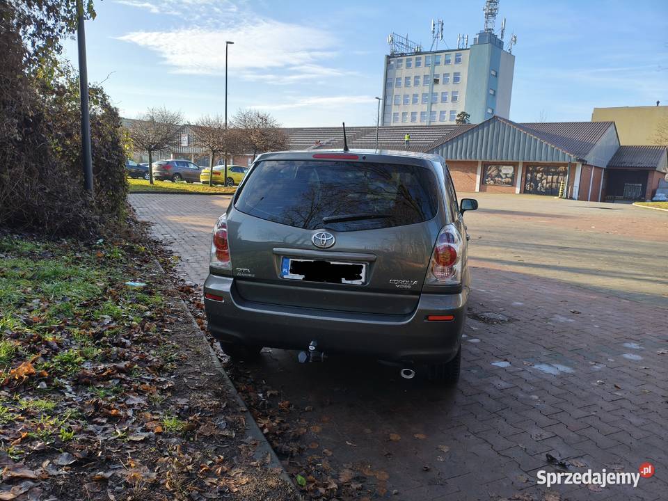 TOYOTA COROLLA VERSO 18 łódzkie