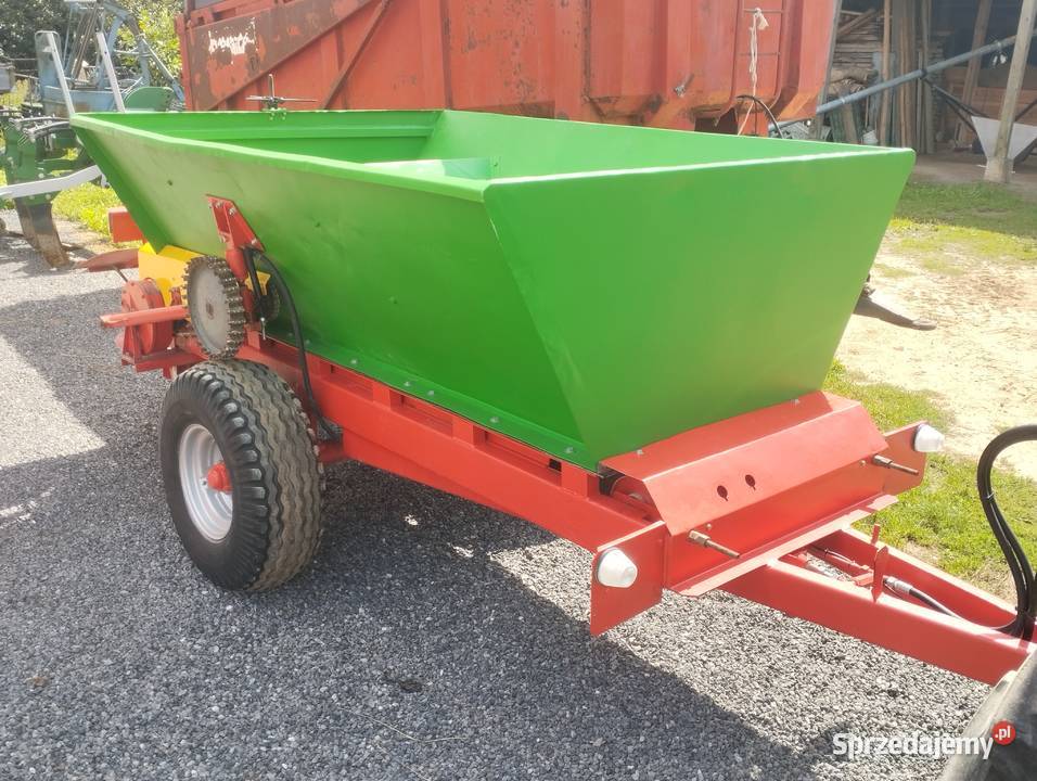 Rozsiewacz do wapna AGROMET BRZEG RCW Piast Rozsiewacze nawozów Kuśmierki sprzedam