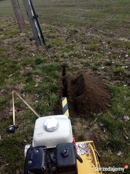 Roboty ziemnie koparka łańcuchowa Osiek