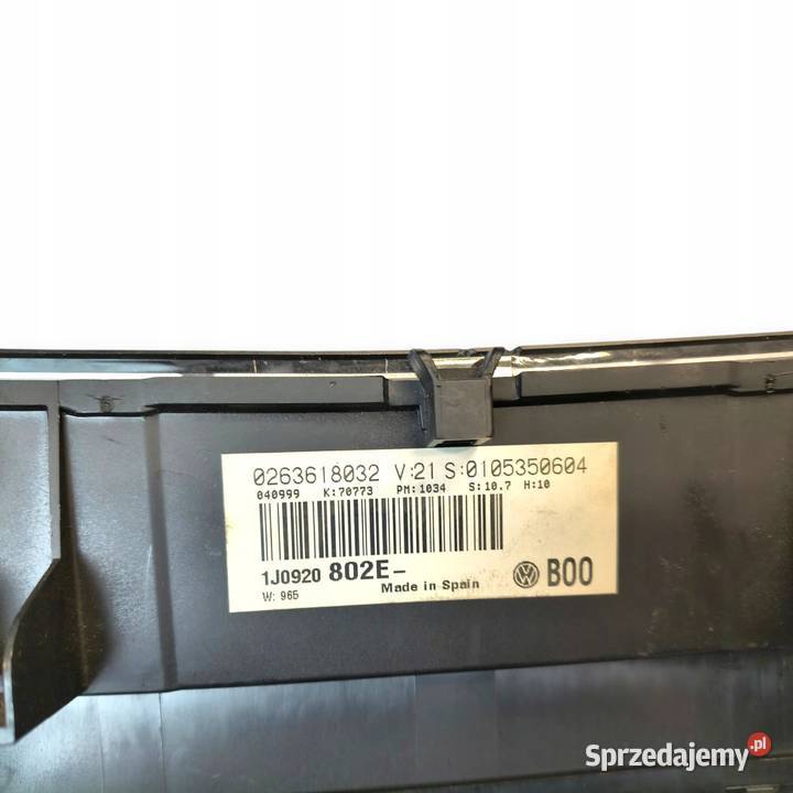 LICZNIK ZEGARY 1J0920802E VW Golf IV Bora 19 TDI Chełm