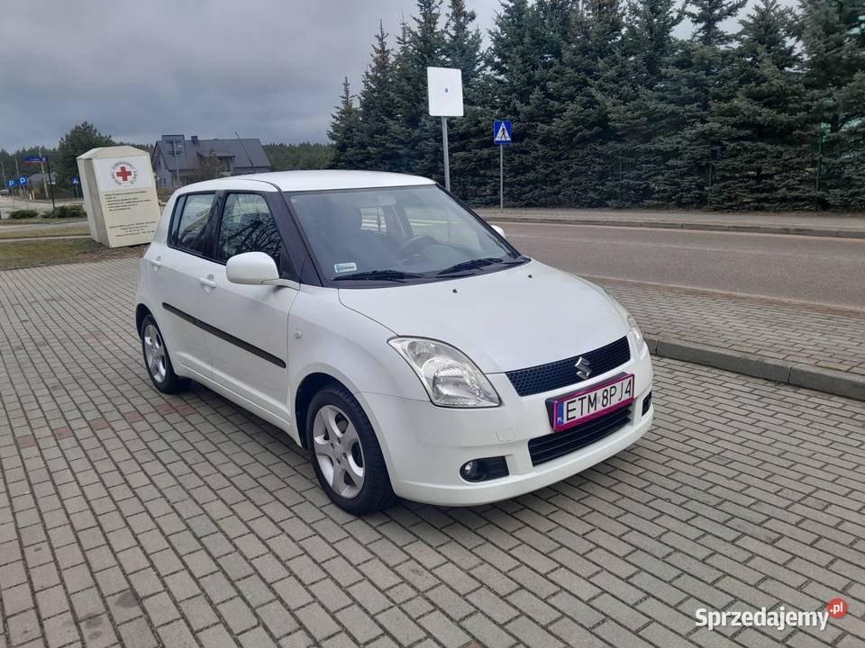suzuki swift 13 benzyna klimatyzacja biała perła welurowa tapicerka Ciechanowiec