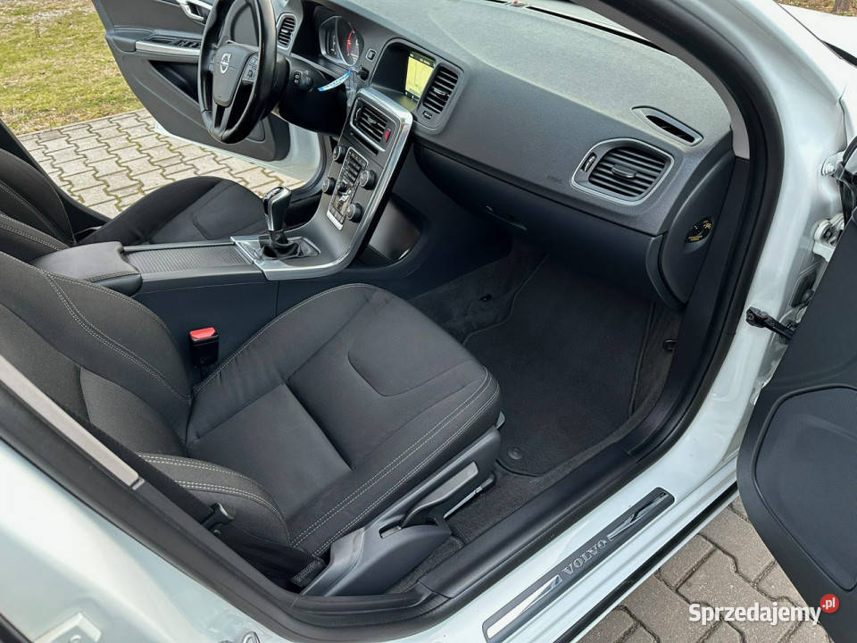 Volvo V60 20d120LIFTBOGATA NaviAlu17Super I ogranicznik prędkości Ostrowiec Świętokrzyski