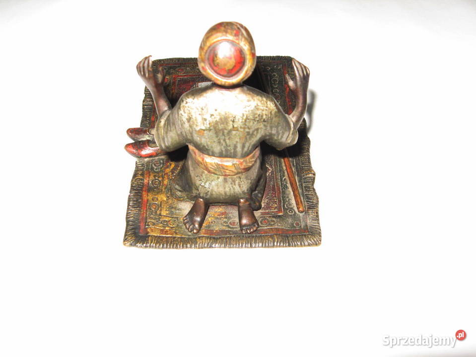 Brąz Wiedeń Arab modlący się na dywanie ok1900 sprzedam