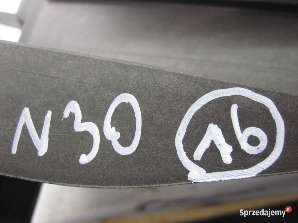 OPEL CORSA E 17r uchwyt mocowanie radia 39131101 Kielce