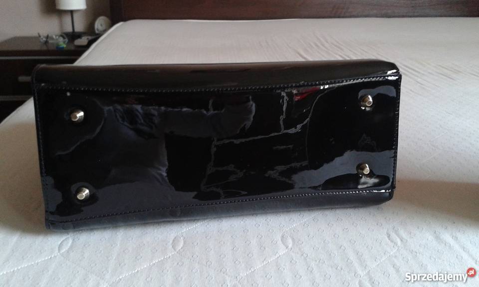 Piękna torebka Versacestan idealny 30cm Torby i torebki wielkopolskie sprzedam