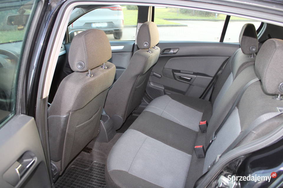 Opel Astra G 1998 2009 16 2004r ASO Honda kupiony w Polsce Kielce sprzedam