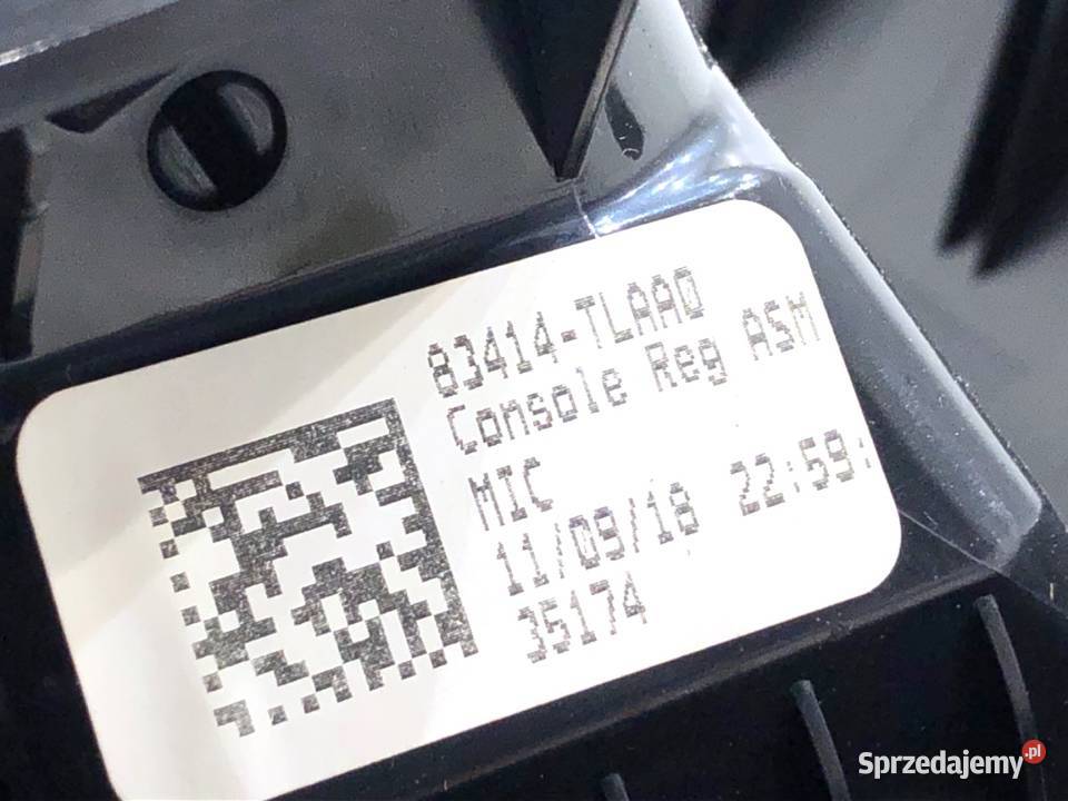 KRATKA NAWIEWU TYŁ HONDA CRV V SUV WENTYLACJI osobowe sprzedam