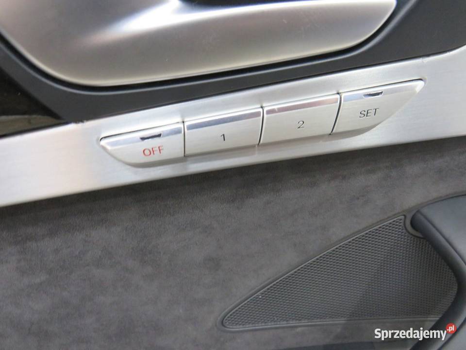 BOCZEK TAPICERKA DRZWI LEWY PRZÓD AUDI A8 D4 osobowe