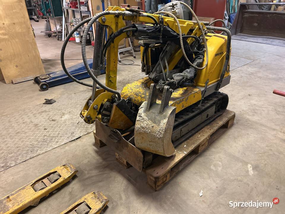 Robot wyburzeniowy Brokk40 2000 1350 godzin Rok produkcji 2000 Bydgoszcz